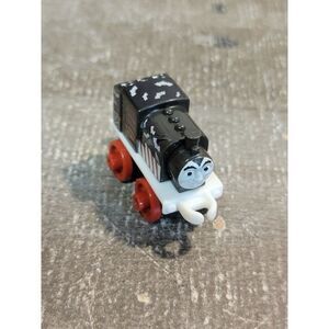 Mattel 2014 Thomas the Train Halloween vampire bats spider web toy figure